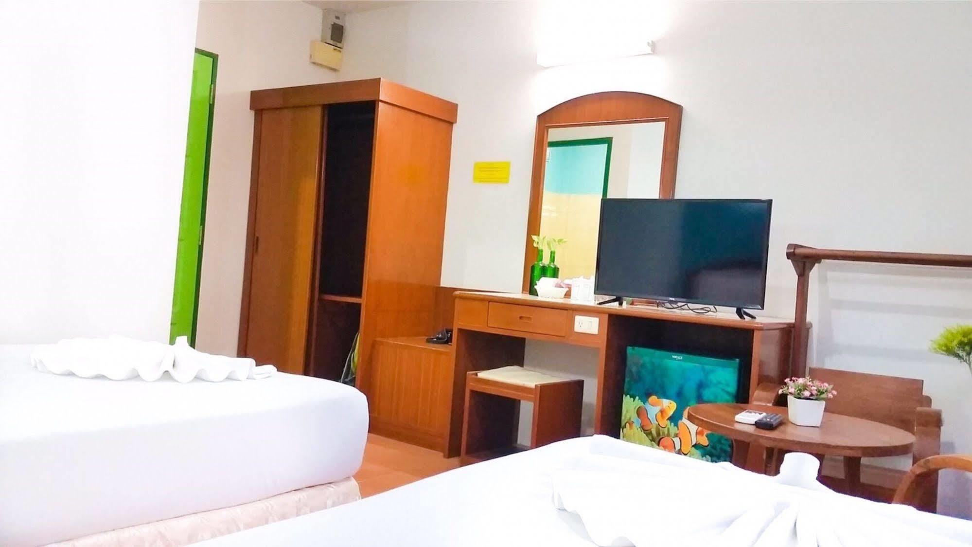 J.Holiday Inn Krabi Exterior foto